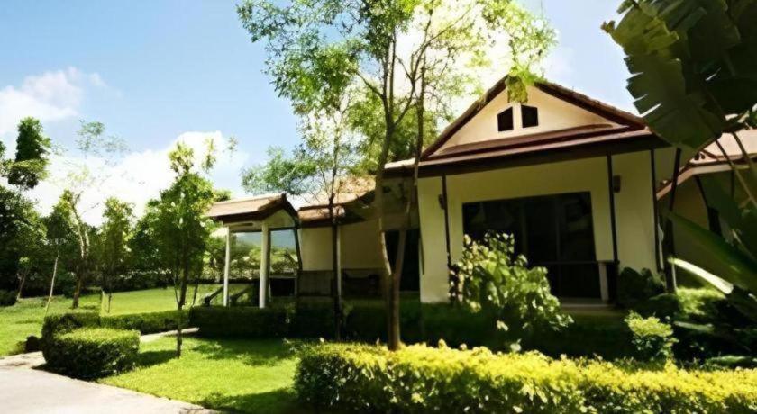 The Forest Home Resort Nakhon Nayok Exterior foto